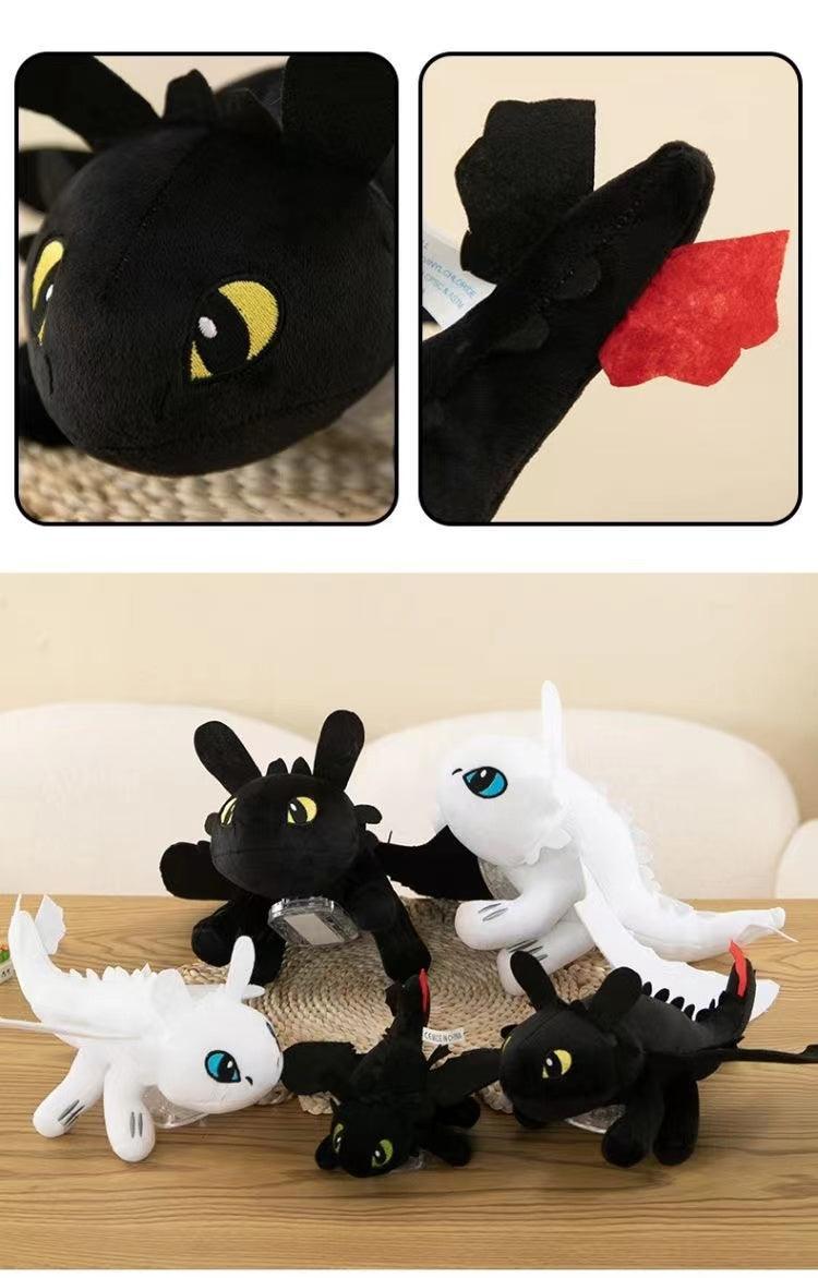 Helmet car suction doll motorcycle motorcycle ski decoration doll wings can move flying dragon