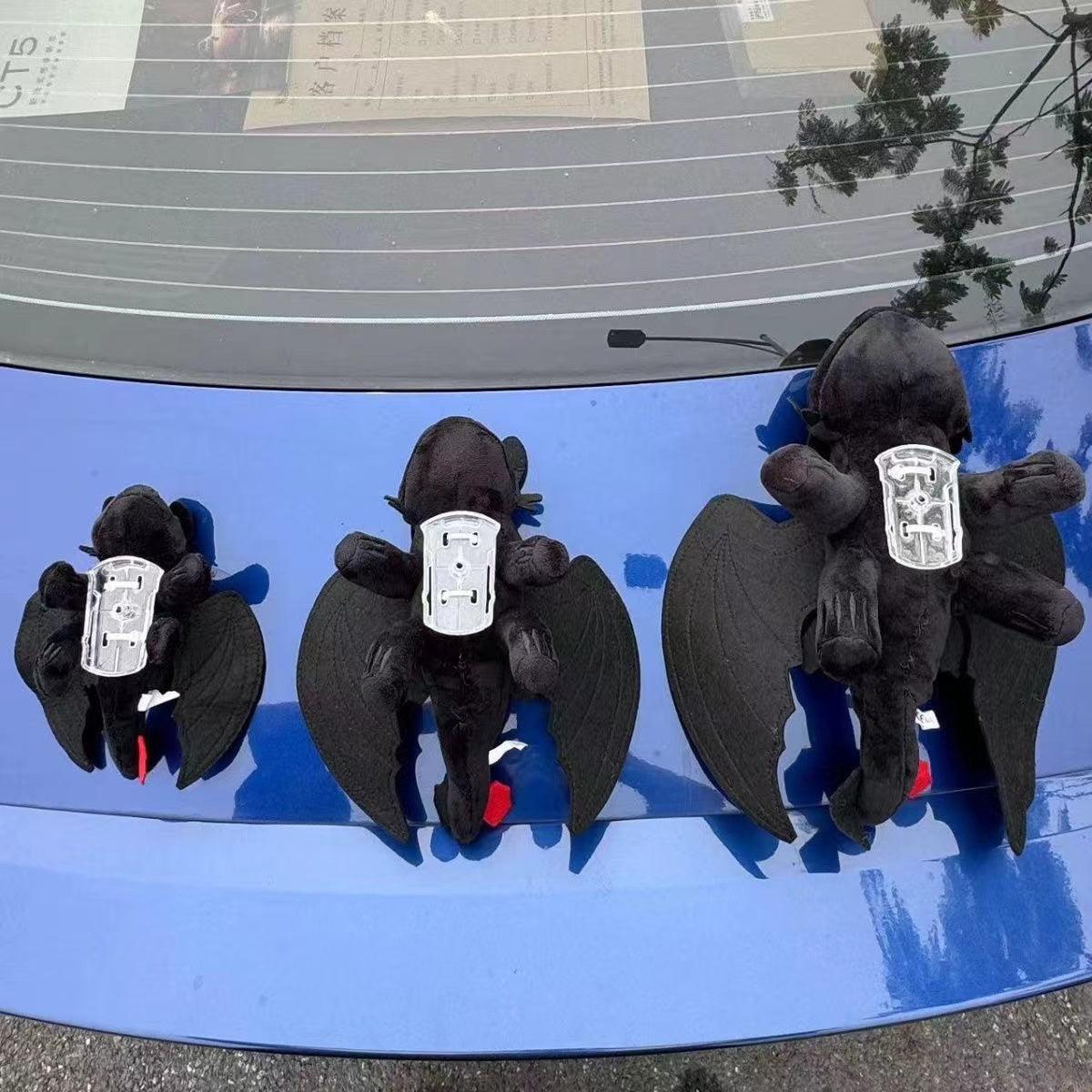 Helmet car suction doll motorcycle motorcycle ski decoration doll wings can move flying dragon
