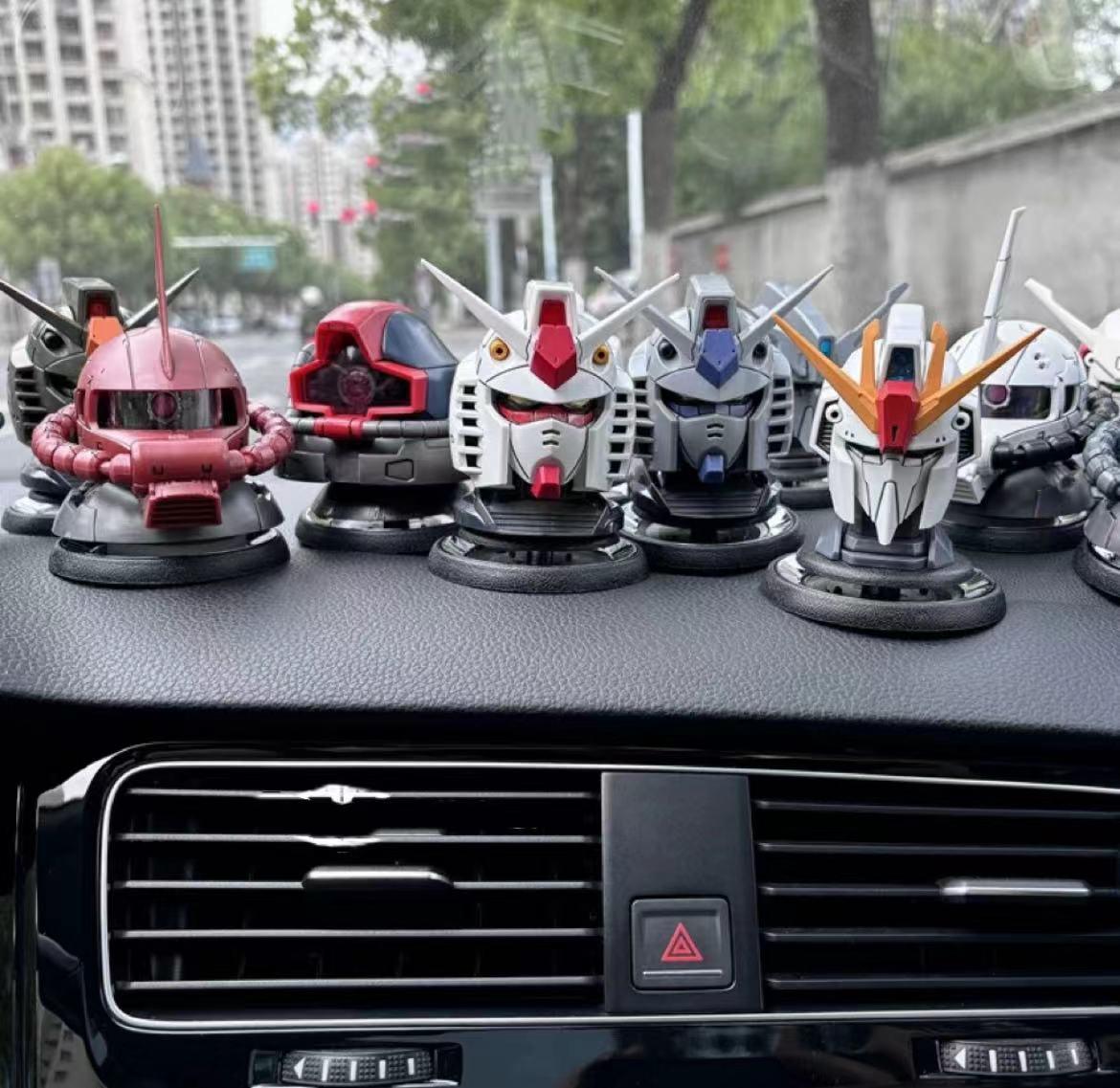 Gundam car air freshener with figure figures, creative model interior, original Zaku head, high temperature resistant dashboard ornament