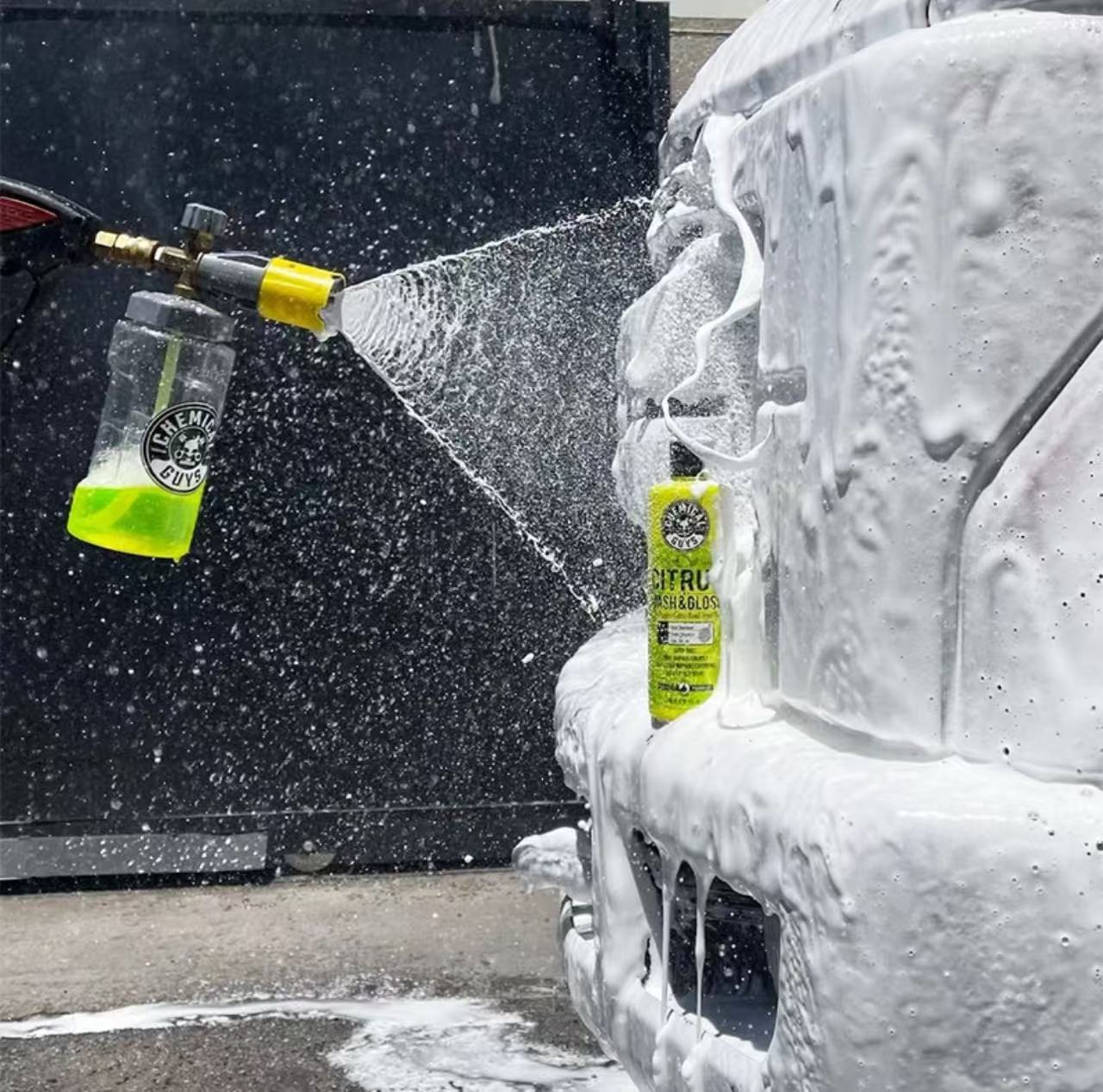 Chemical Guys Car Wash Liquid Citrus Gloss Pre-Wash Powerful Stain Remover Foam Car Wash Liquid for Motorcycles and Cars