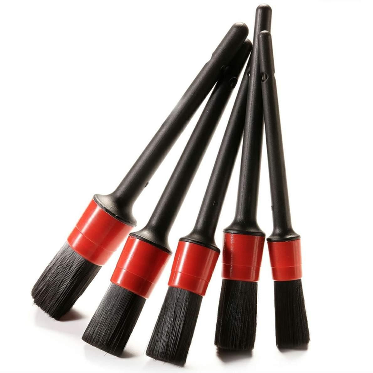 Car wash brush set of 5 | Easily wash your car with brushes of 5 different thicknesses for cleaning surfaces that are difficult to clean with a sponge.