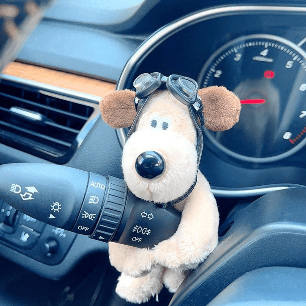 Popular items - Car dashboard Car decorations - Cute bear and dog decorations Funny dog stuffed animal Car wiper decorations