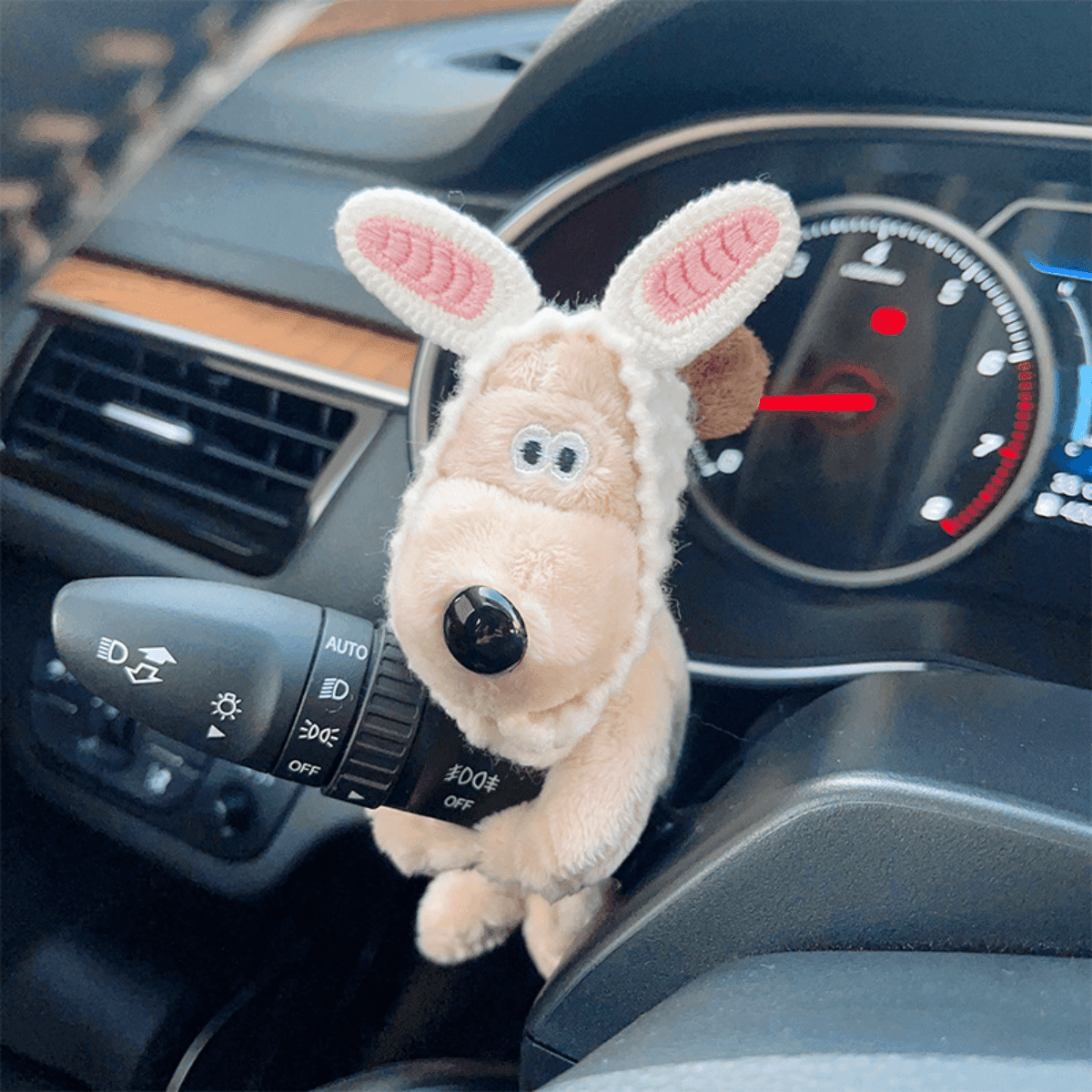 Popular items - Car dashboard Car decorations - Cute bear and dog decorations Funny dog stuffed animal Car wiper decorations