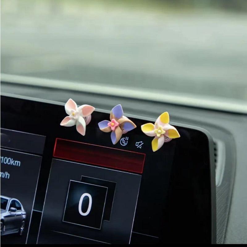 Car Accessories | Summer Small Flower Windmill Car Shaking Head Ornament Car Center Console Ornament Decoration Set