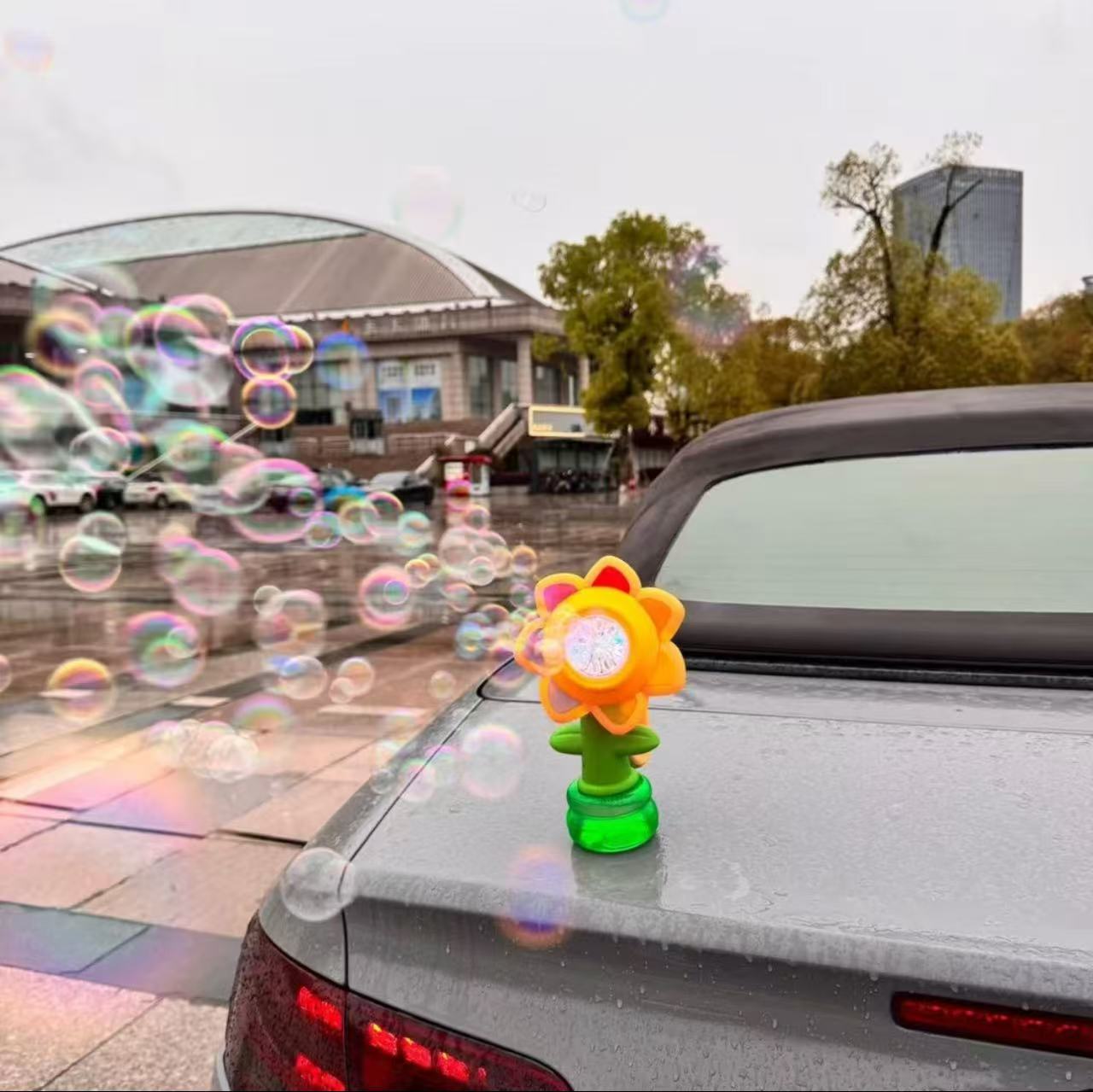 走るたびにシャボン玉！可愛いフラワーバブルマシン🚗🌸✨